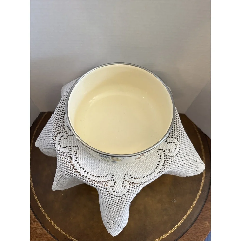 Vintage JC Penney Kobe Kitchen enamelware mixing bowl.